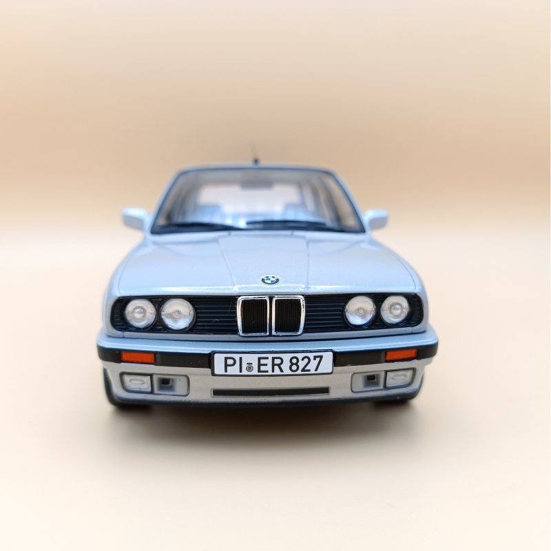 BMW 325i Touring 1991 - Silver