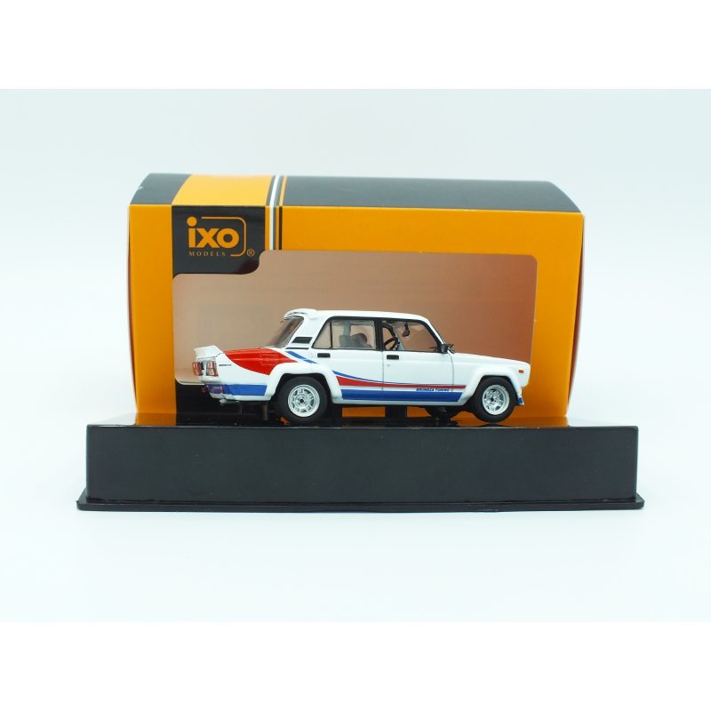 Lada 2105 VFTS white/Decorated