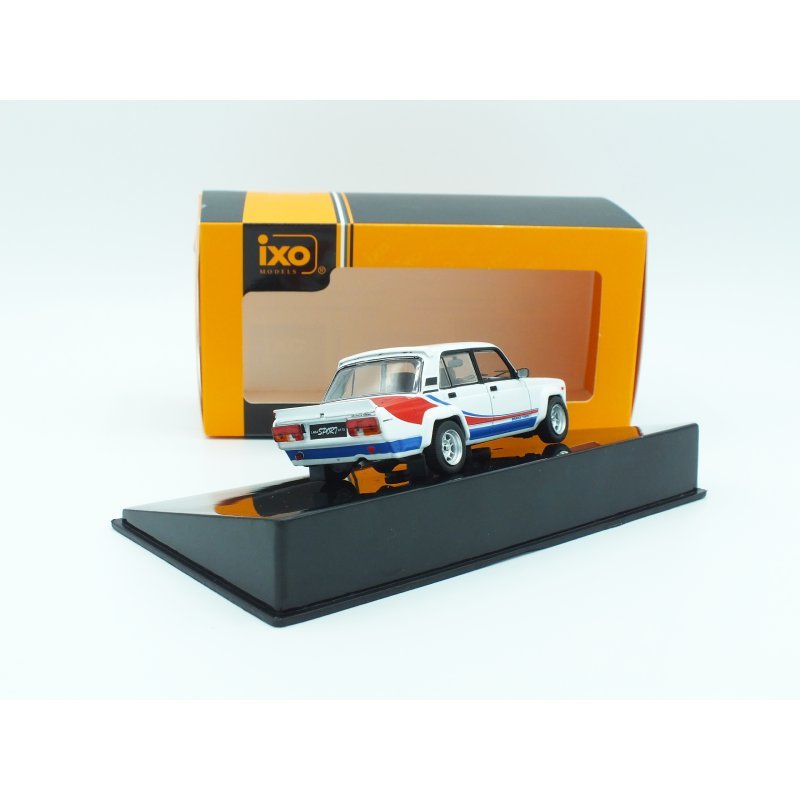 Lada 2105 VFTS white/Decorated