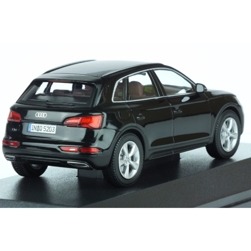 Audi Q5 - Mythos Black - 2016