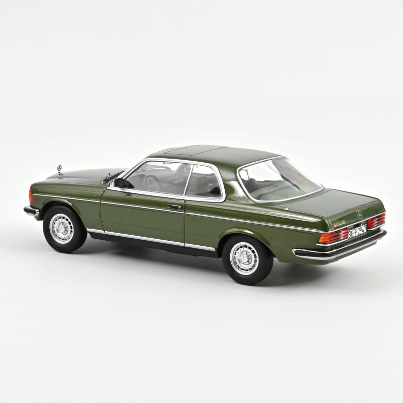 Mercedes-Benz 280 CE : le coupé bourgeois