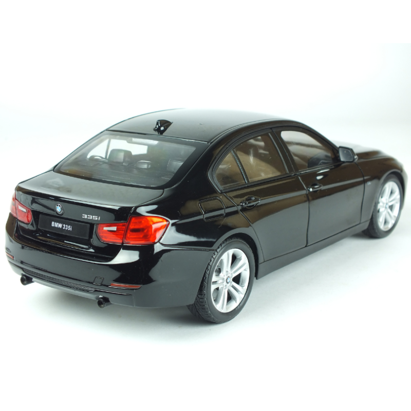 BMW 335i F30  Black  2012