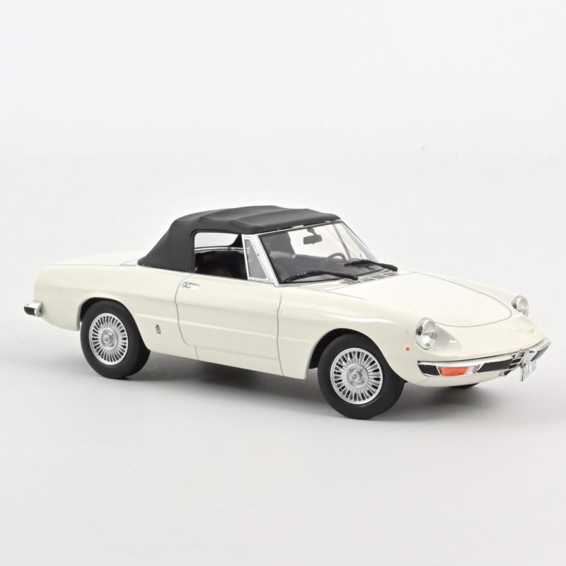 Alfa Romeo 2000 Spider 1978 White