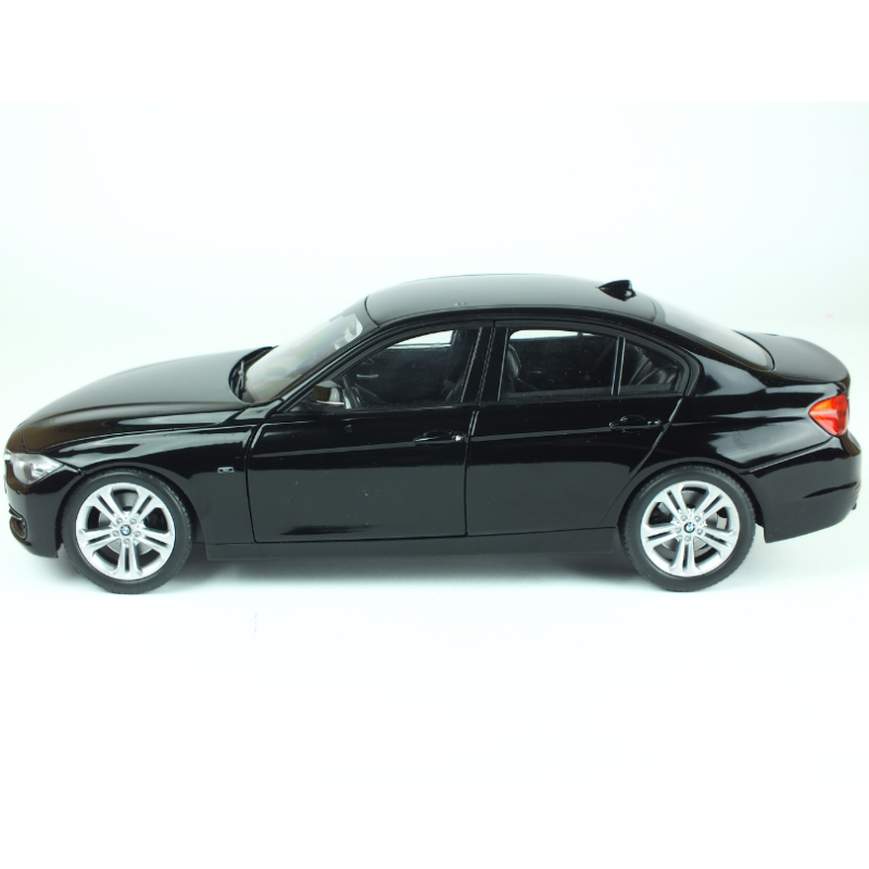 BMW 335i F30  Black  2012