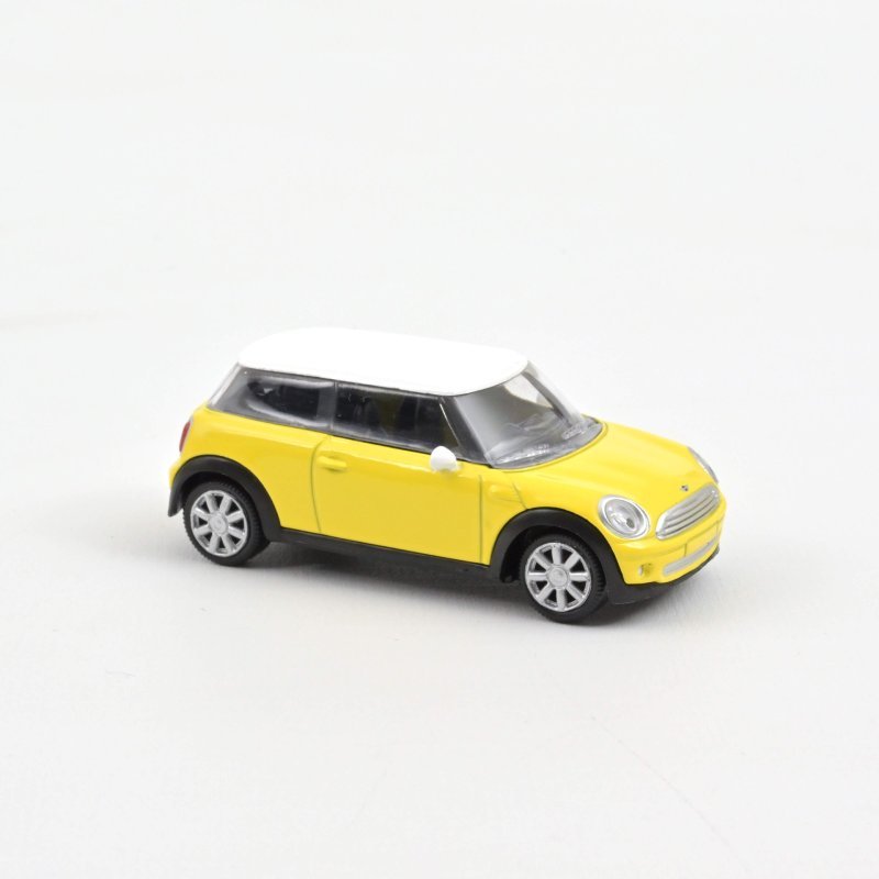 Mini Cooper One 2006 Mellow Yellow