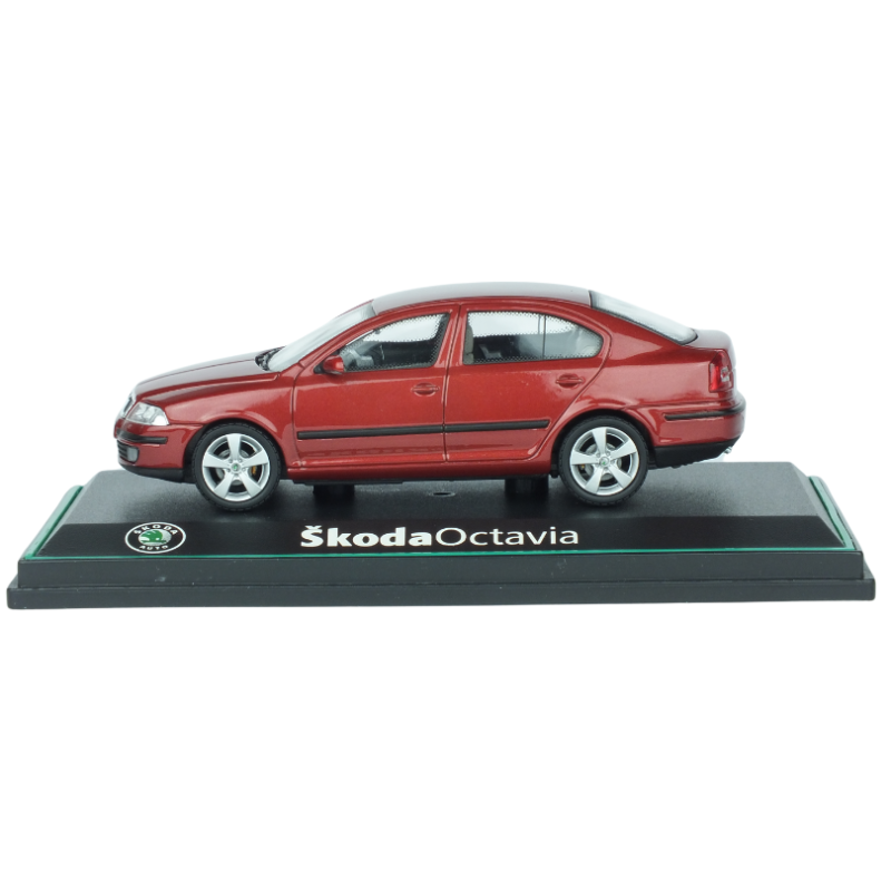 Skoda Octavia - Metallic Red Flamenco - 2004