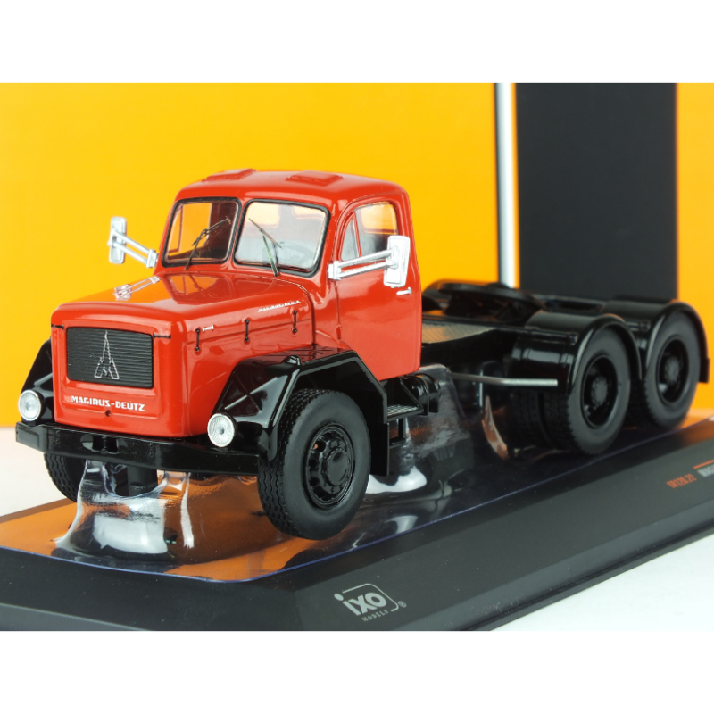 Magirus Jupiter 6x6 SZM Red 1964