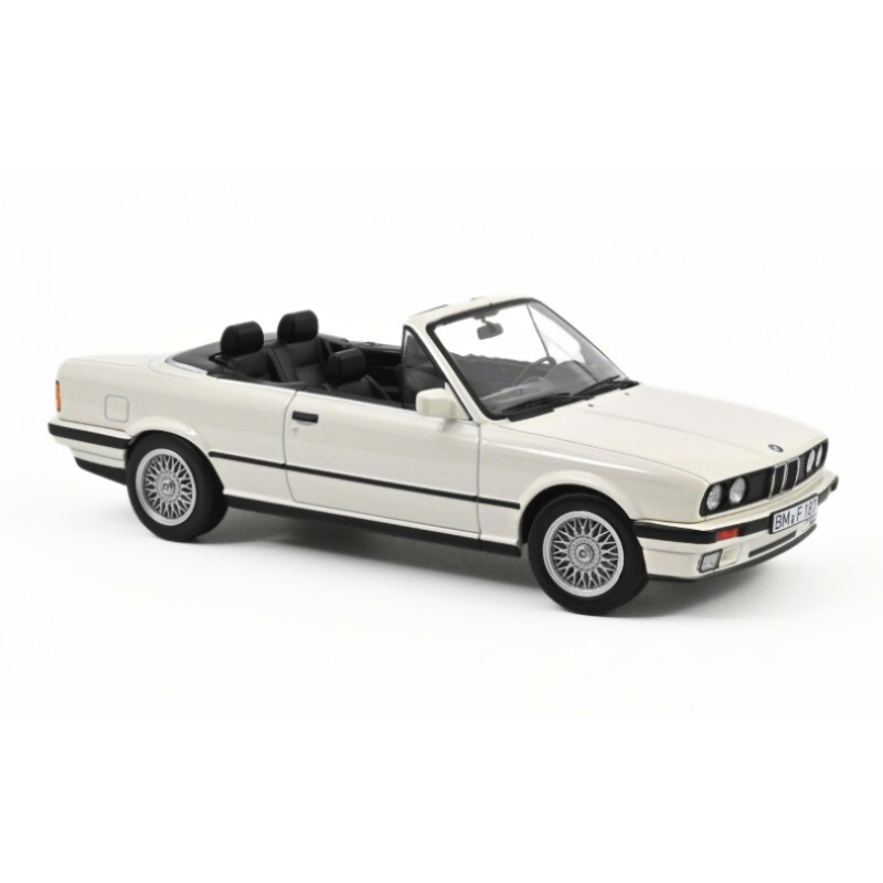 BMW 325i Cabriolet  Alpine white 1991