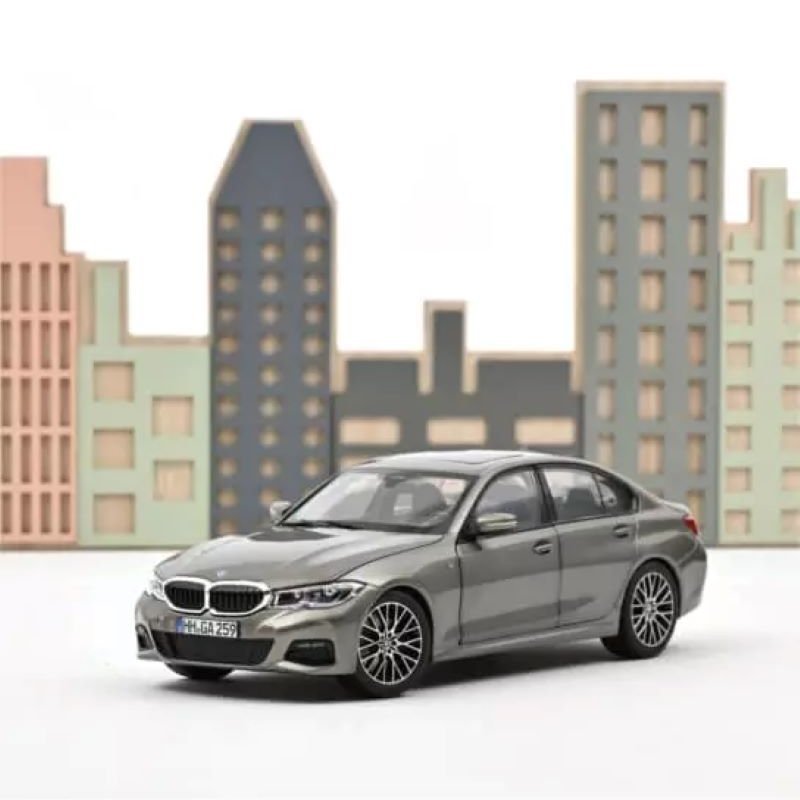 BMW 330i 2019 - Silver