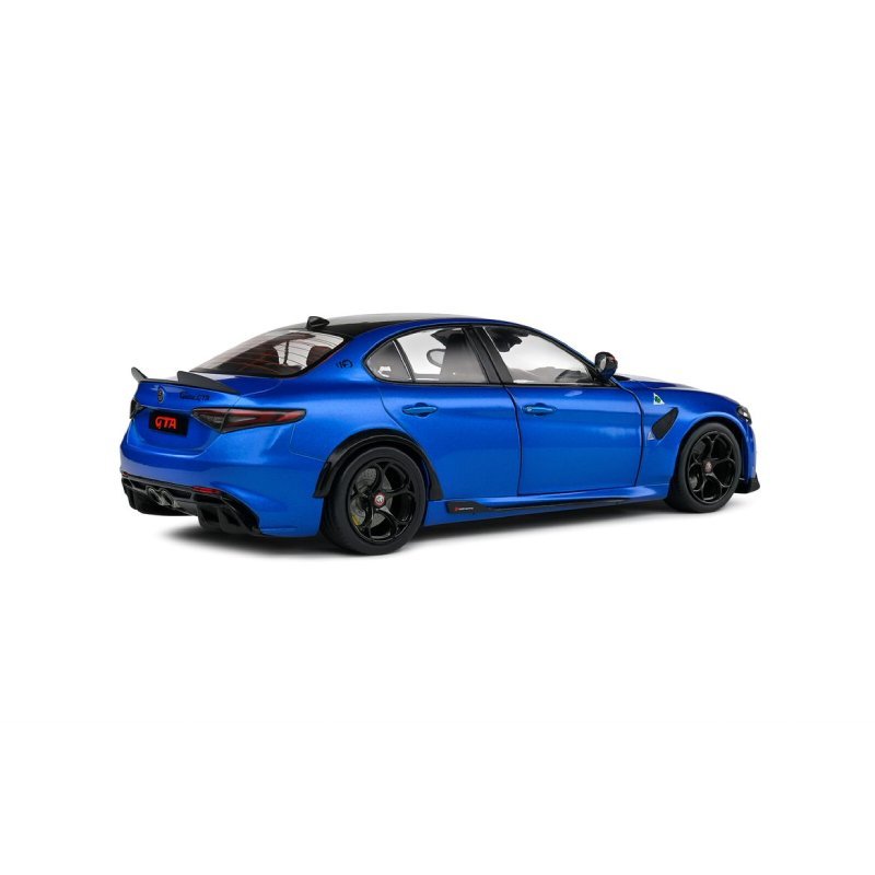 Alfa Romeo Giulia GTA Blue 2022