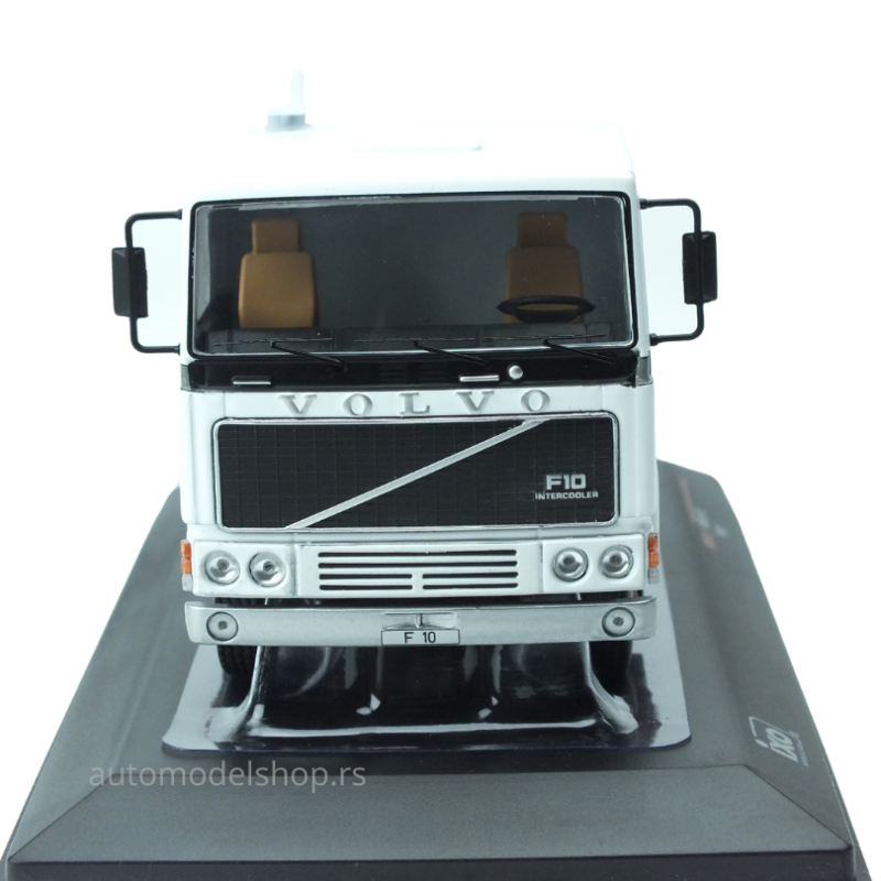 Volvo F10 - White/Green - 1983