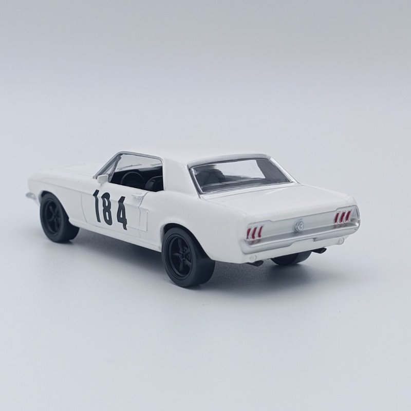 Ford Mustang 1968 - White n°184