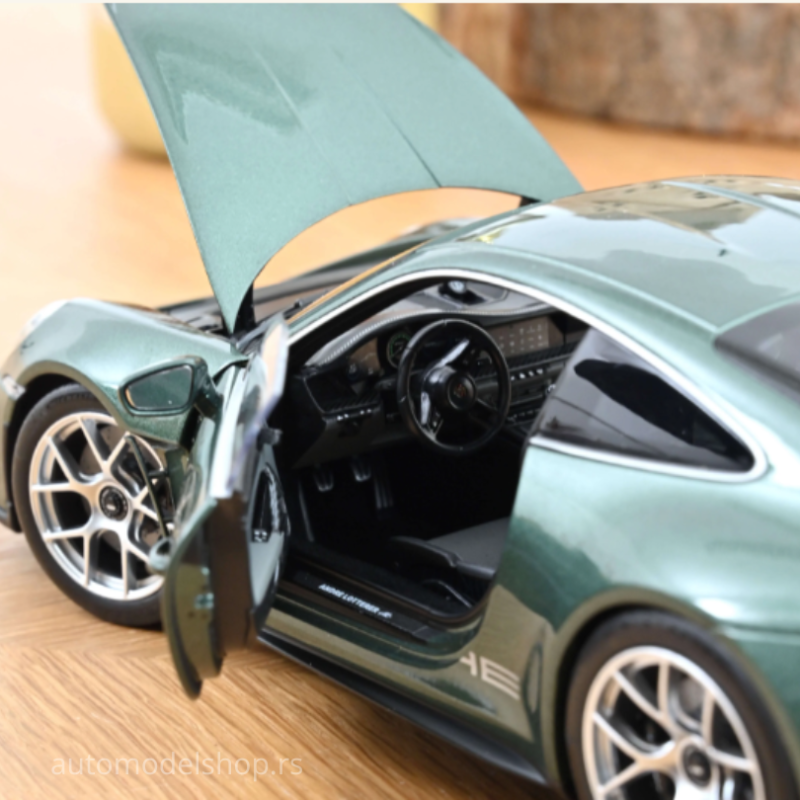 Porsche 911 S/T (992) - Malachite Green metallic - 2023 