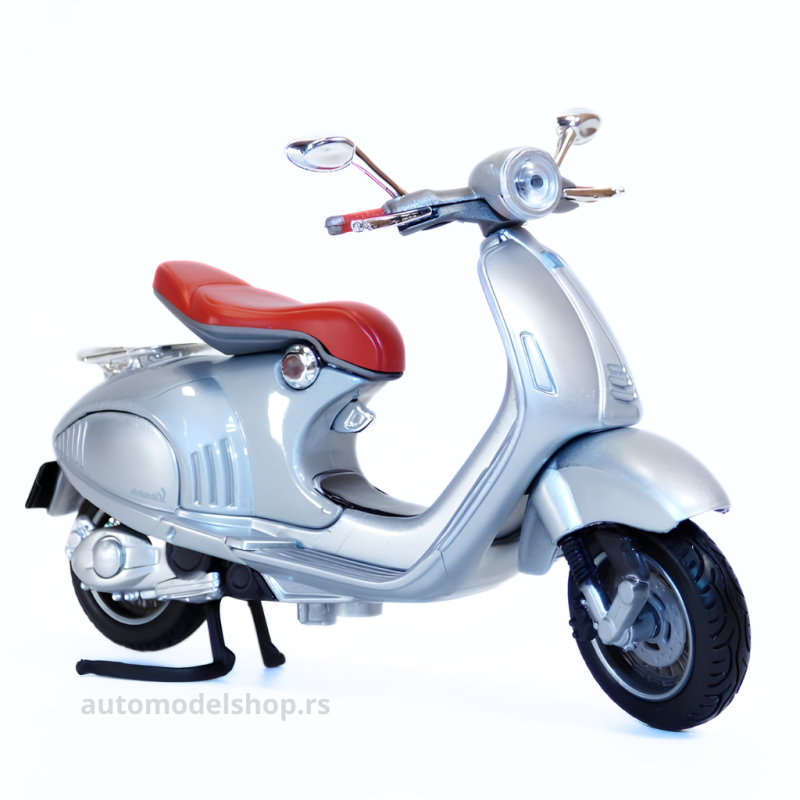 Vespa 946 - Silver - 2014