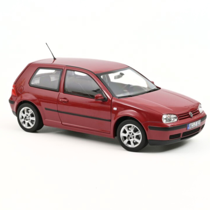 VW Golf 2002 Red