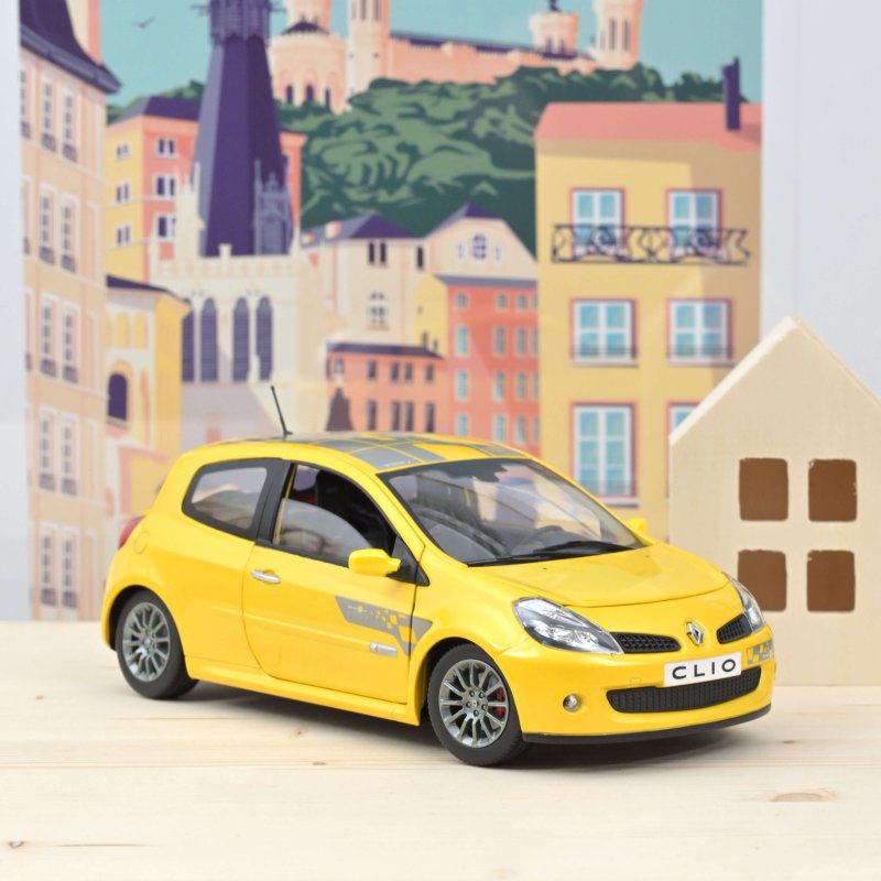 Renault Clio RS Yellow 