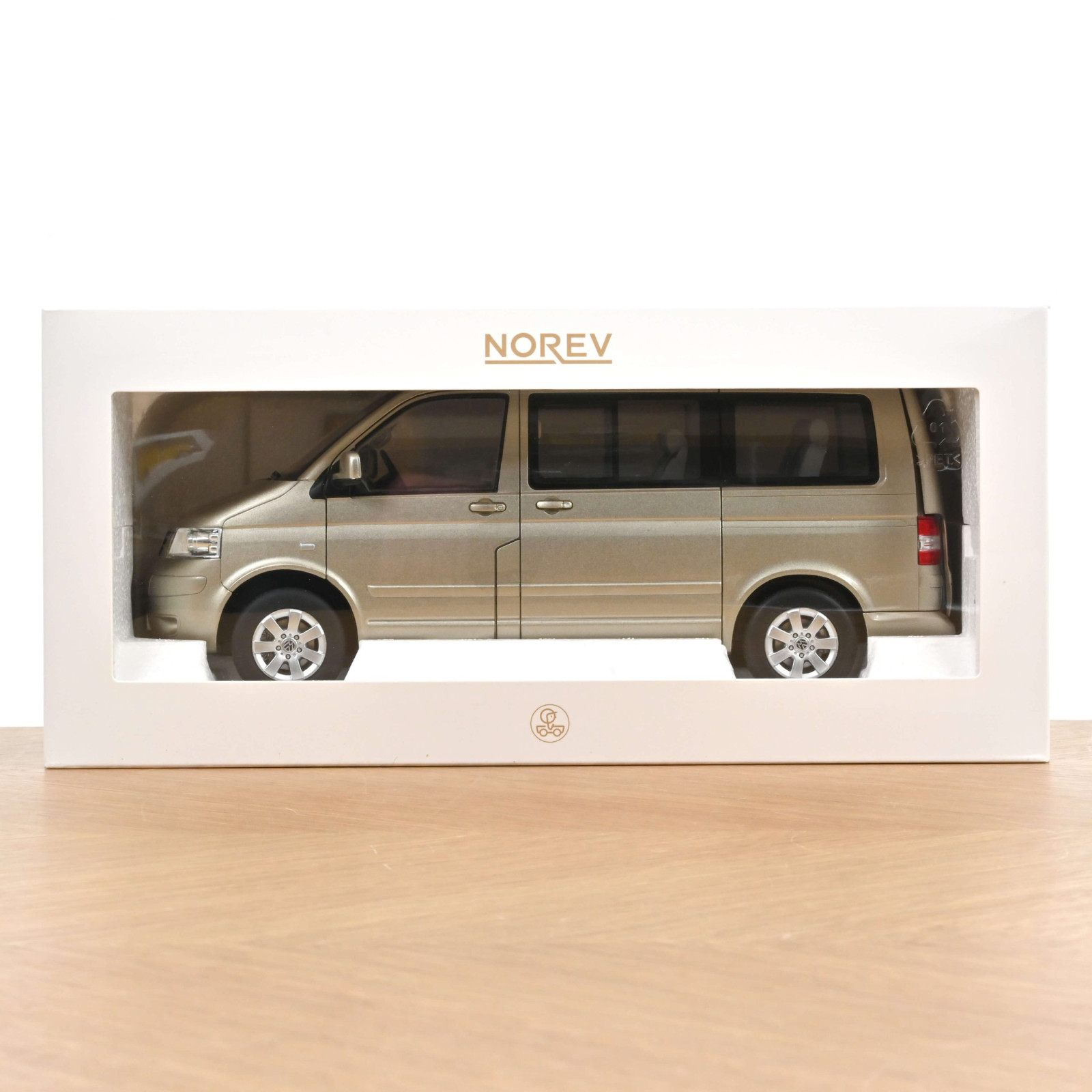 VW T5 Multivan  Wheat - Beige Metallic - 2003
