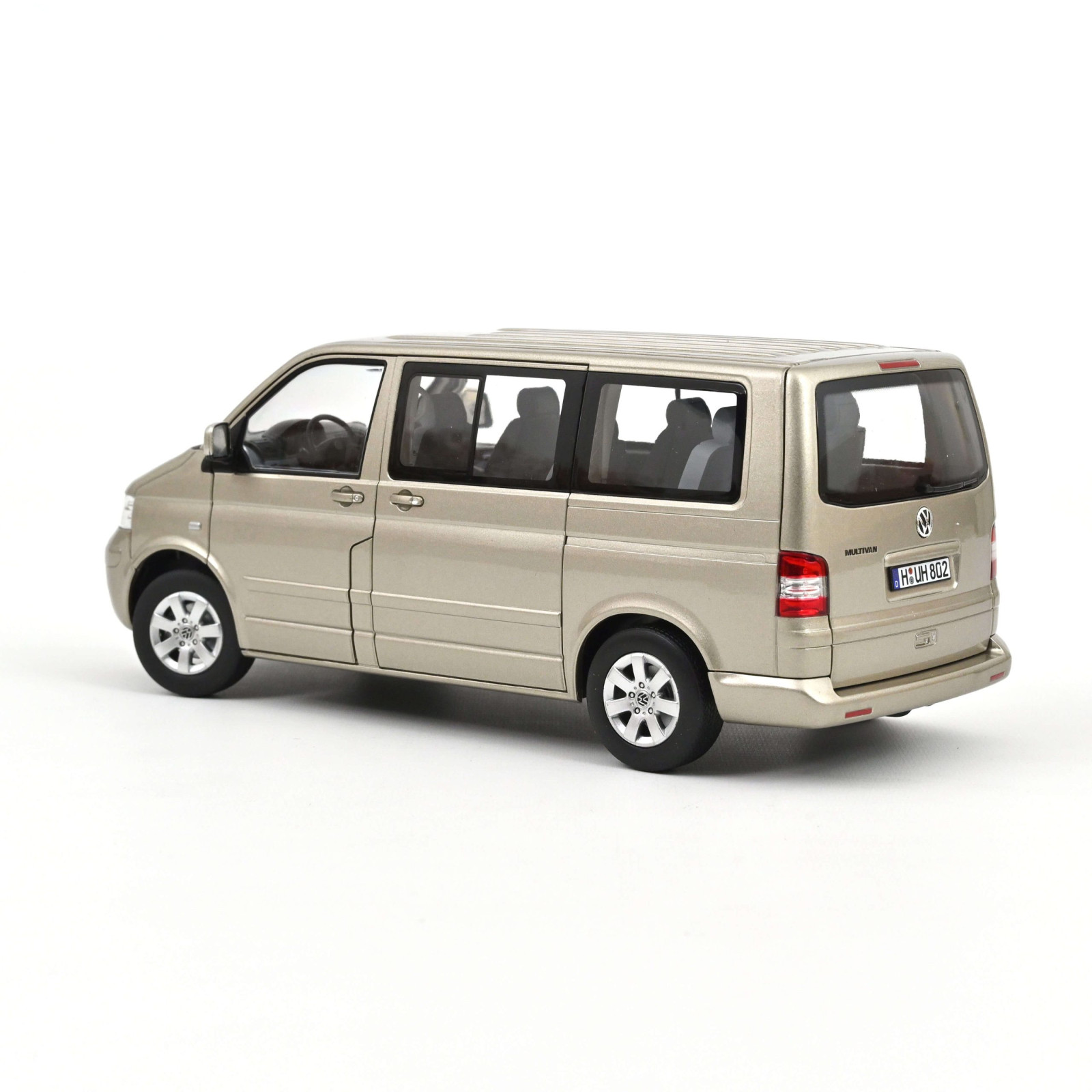 VW T5 Multivan  Wheat - Beige Metallic - 2003