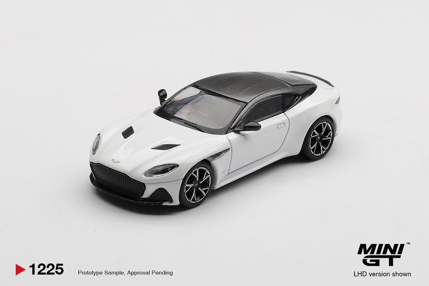 Aston Martin DBS - Stratus White -2024