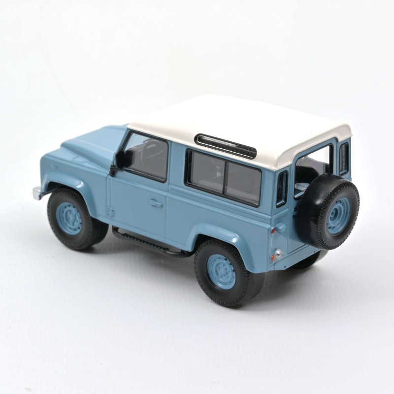 Land Rover Defender 1995 - Blue & White