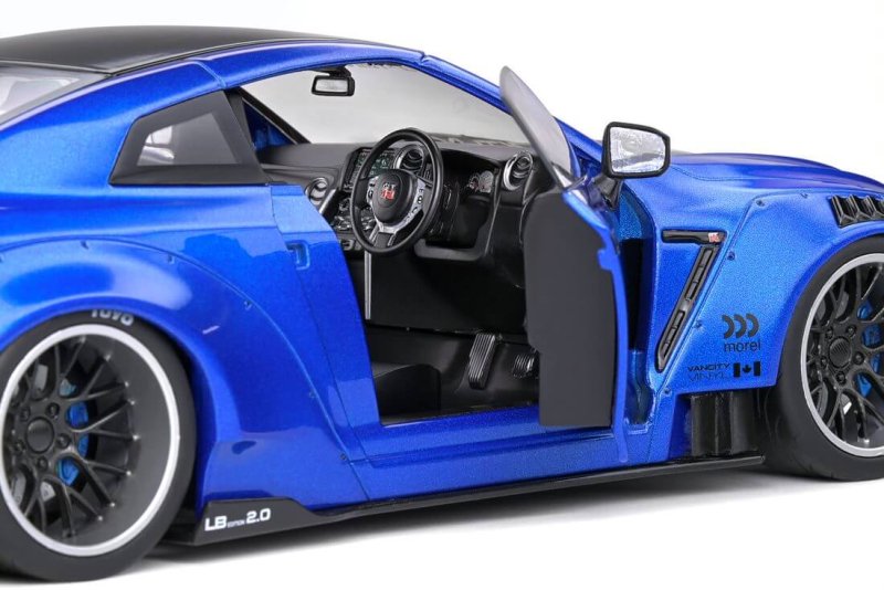 NIssan GT-R (R35) W/ Liberty Walk Body Kit 2.0 Metallic Blue 2020