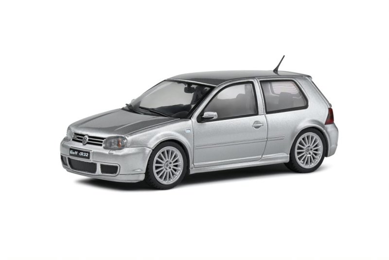 VOLKSWAGEN GOLF IV R32 SILVER 2003