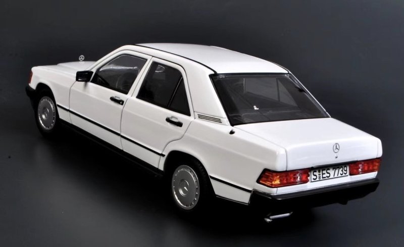 Mercedes-Benz 190E 1984 - White
