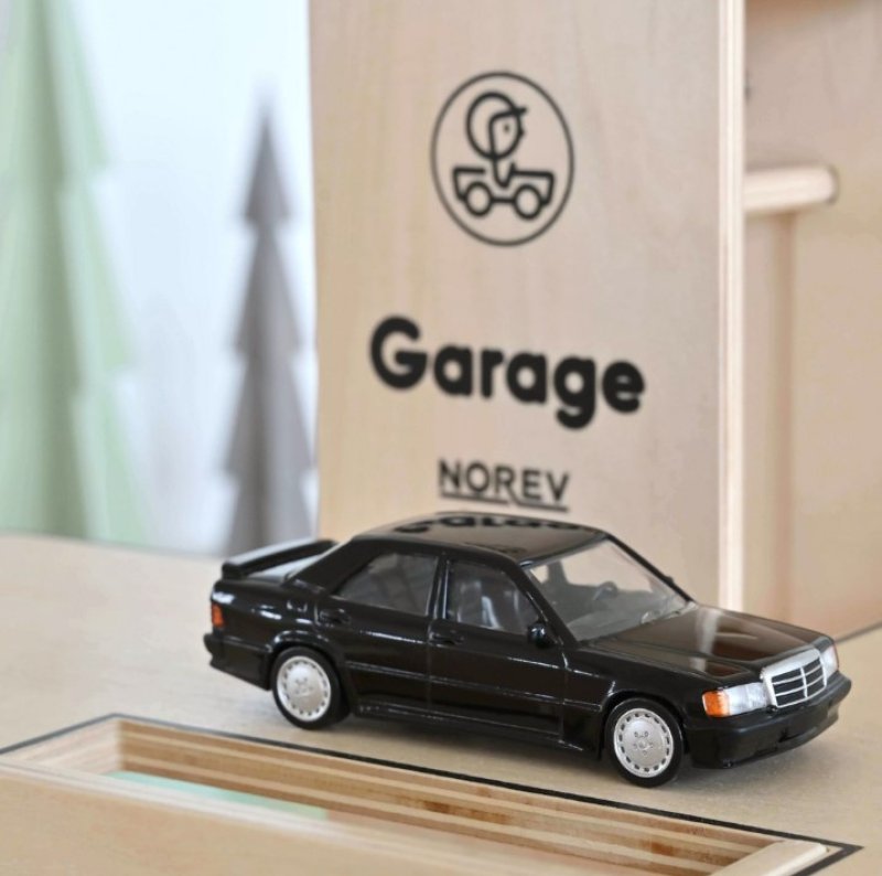 Mercedes Benz 190 2.3 - 16 1984 - Black Metallic