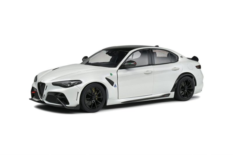 ALFA ROMEO GIULIA GTA WHITE 2022