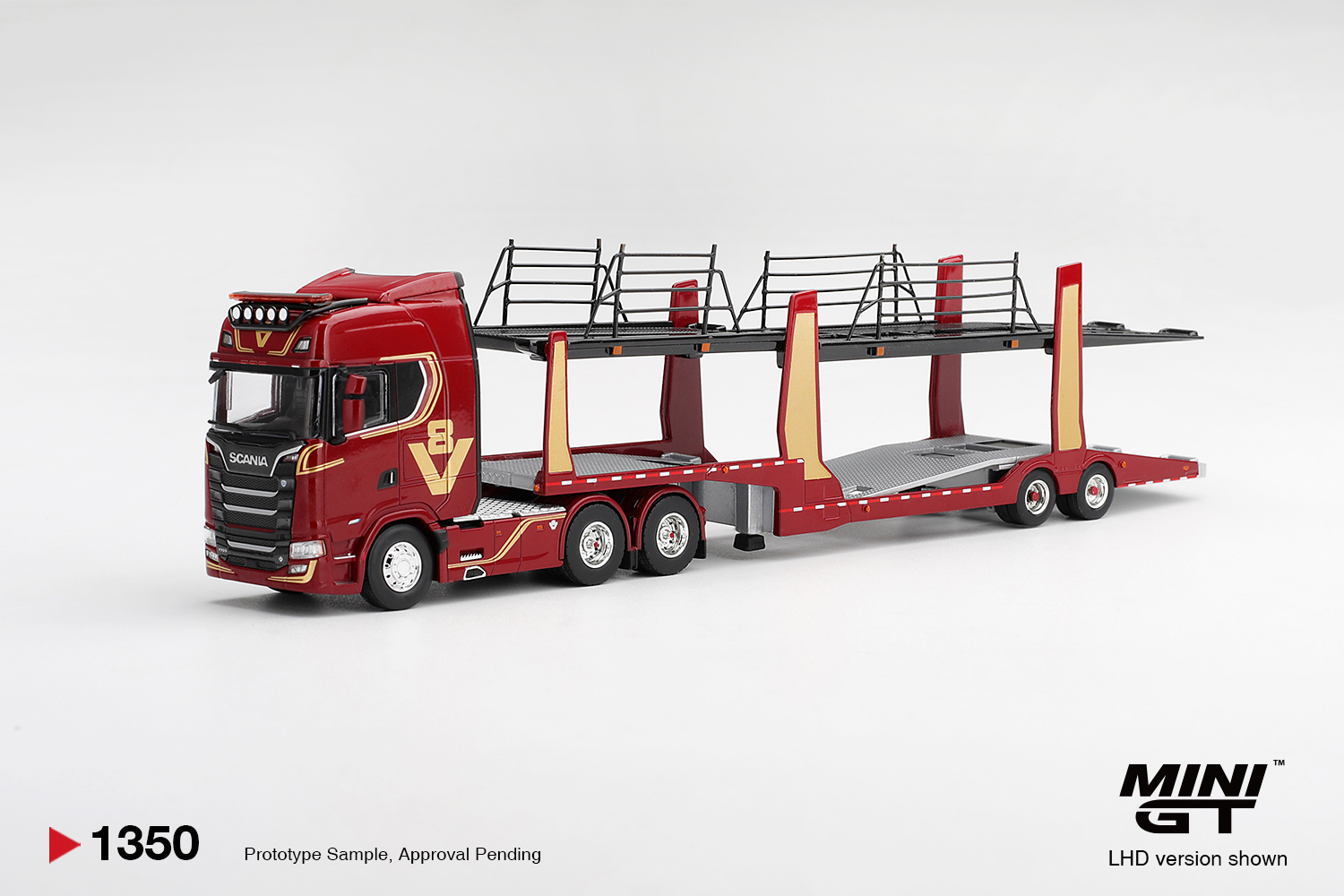Scania 770S A6x4NA Car Transporter V8 50th anniversary + Car transporter Red